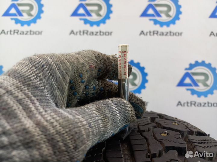 Gislaved Nord Frost 200 215/55 R16 93Q