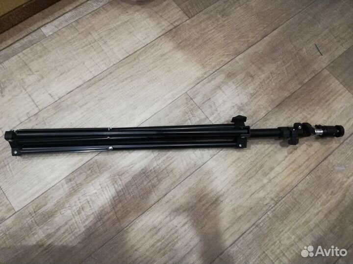 Штатив, стойка