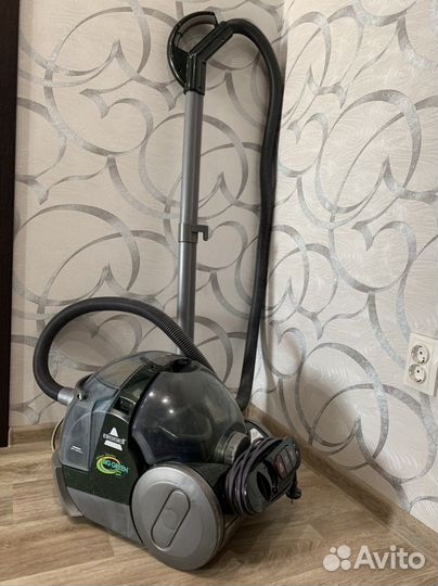Моющий пылесос Bissell