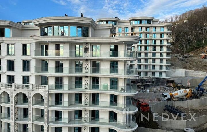 3-к. квартира, 83 м², 2/9 эт.