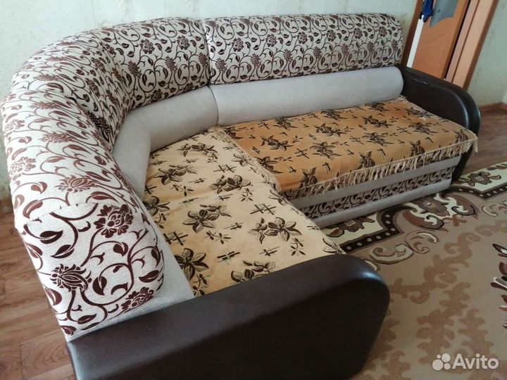 Угловой диван