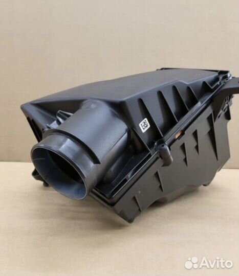 Корпус воздушного фильтра Volvo XC90