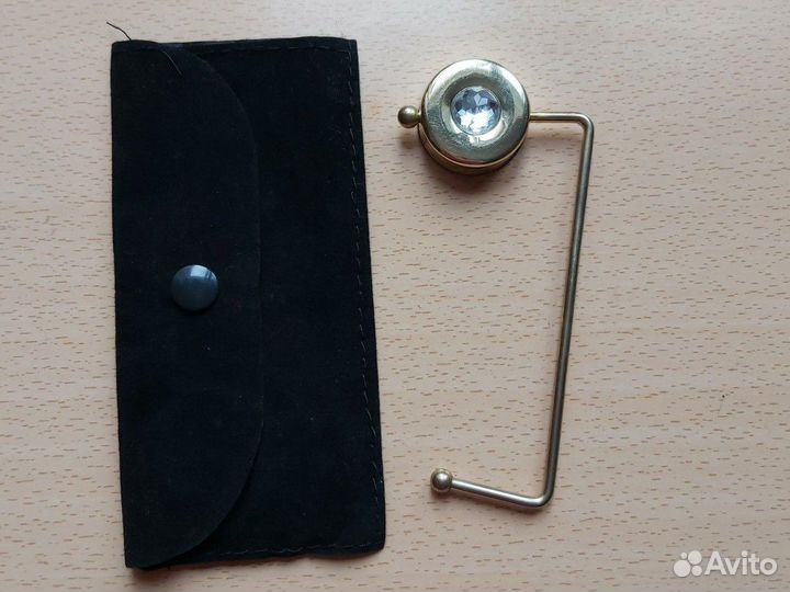 Держатель настольный для сумочки