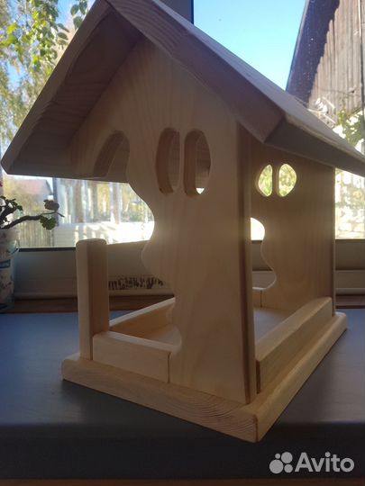 Скворечник и Клетки для птиц