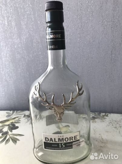 Коробки,бутылки из под виски,коньяка