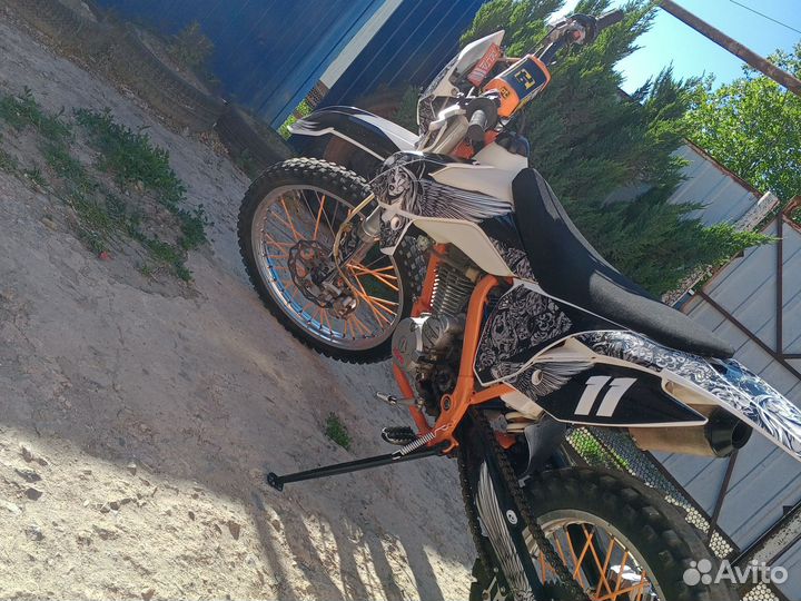 Продаю мотокросс kayo к1 на полном ходу сел поехал