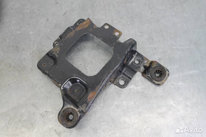 Крепление акб (корпус/подставка) Ford Focus 3 201