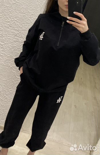 Костюм спортивный