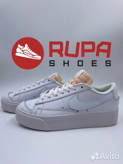 Nike Wmns Blazer Low Platform triple white