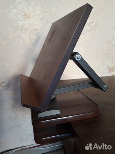 Подставка для книг