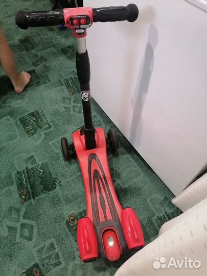 Самокат детский трехколесный светящиеся колеса