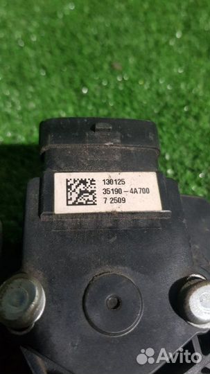 Педаль газа Hyundai Solaris RB G4FA 2013