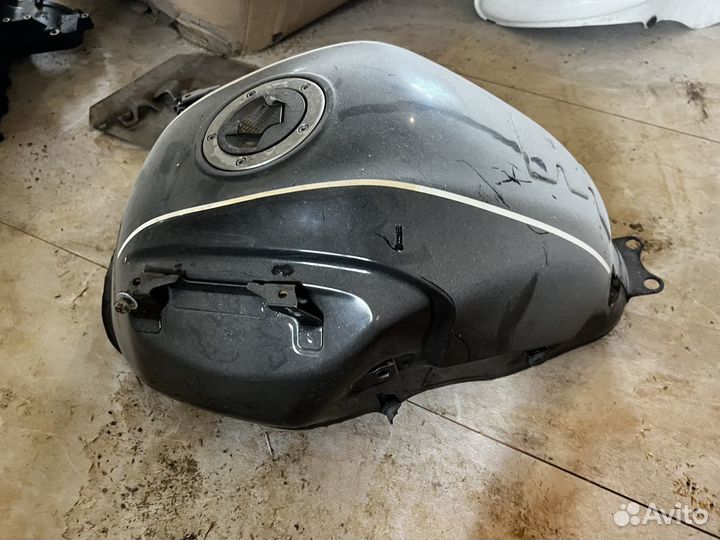 Kawasaki versys 650 бак топливный