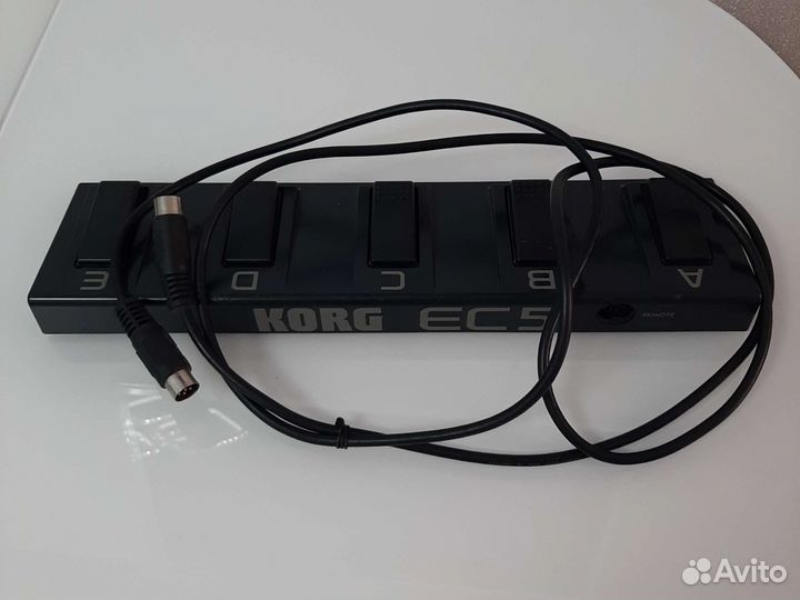 Сустейн педаль для синтезатора