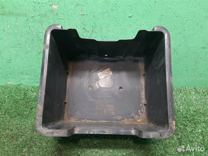 Защитный кожух акб Honda CR-V 3 (RE) 2009