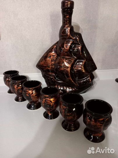 Графин с рюмками