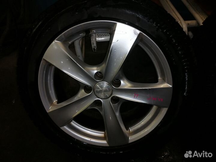 Продаем диски с резиной R17 audi