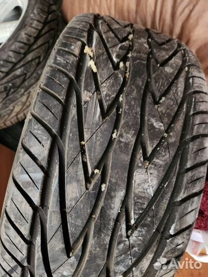 Toyo Proxes 4 235/35 R20 и 255/35 R20