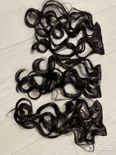 Искусственные волосы на заколке