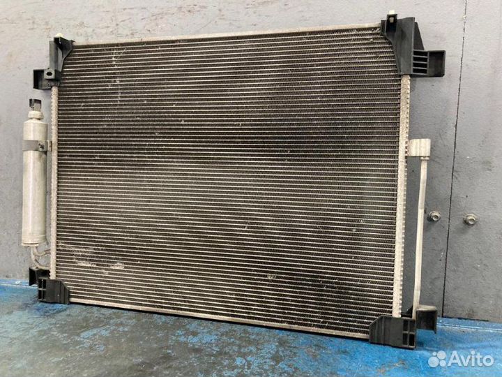 Радиатор кондиционера Infiniti M Y51