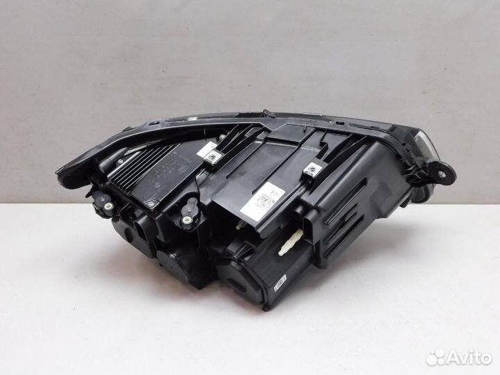 Фара левая Volkswagen California/Caravelle/Multivan/Transporter