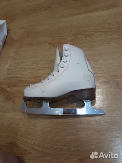 Коньки фигурные Wifa 28р.LL