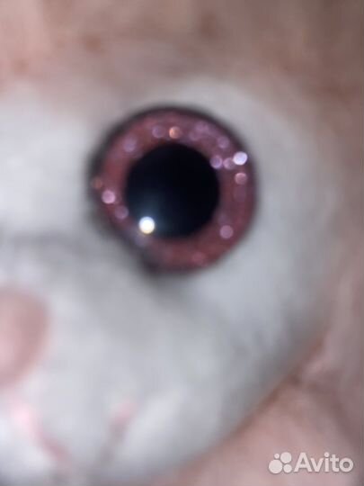 Розовая мягкая чебурашка с блестящими глазами