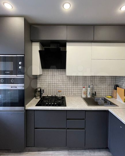 3-к. квартира, 78 м², 1/9 эт.