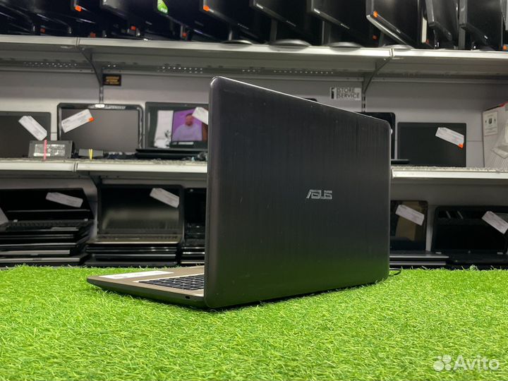 Ноутбук Asus VivoBook D540MA