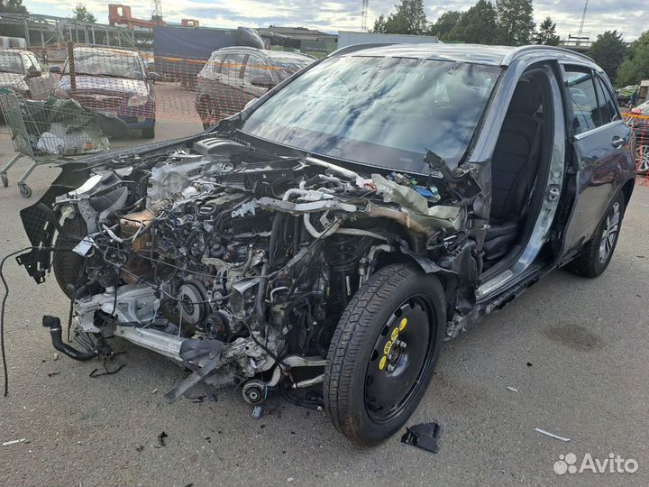 Mercedes-Benz GLC-класс 2.0 AT, 2021, битый, 1 000 км