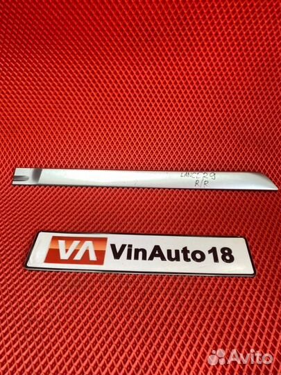 Молдинг на дверь задний правый Mitsubishi Lancer 9