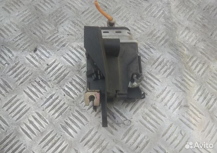 Активатор замка двери Audi A4/RS4