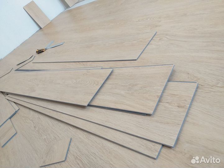 Укладка пвх плитки замковой(кварцвинил) и клеевой