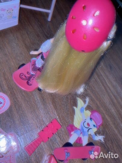 Кукла Bratz братц Cloe play sportz Скейтбордистка