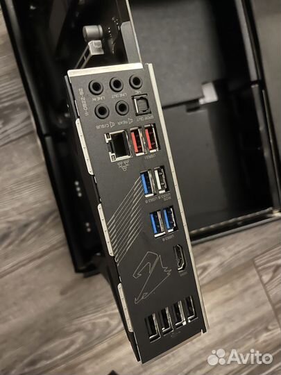 Gigabyte x570 aorus elite