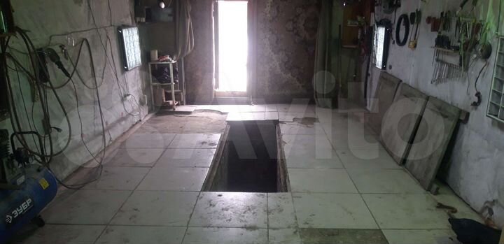 Гараж, > 30 м²