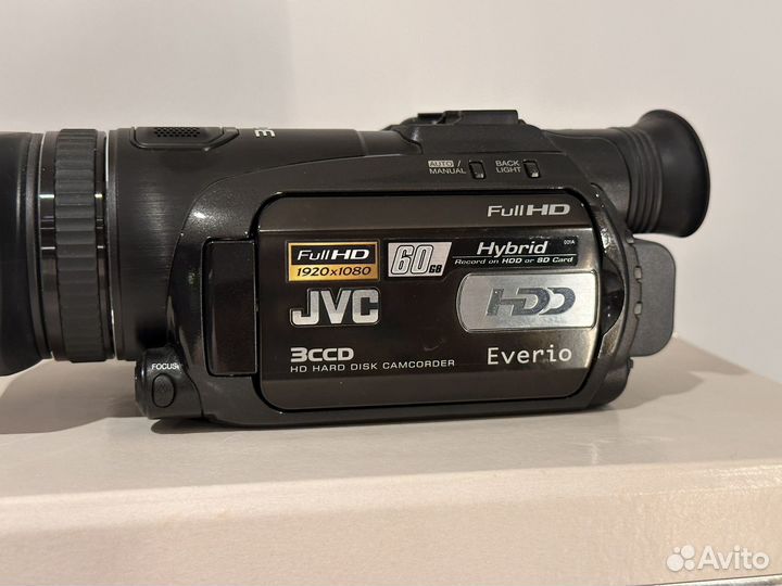 Видеокамера JVC Everio GZ-HD7ER