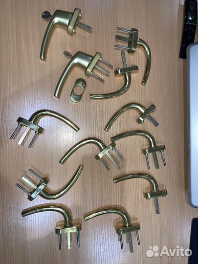 Ручка оконная Rotoline с ключом