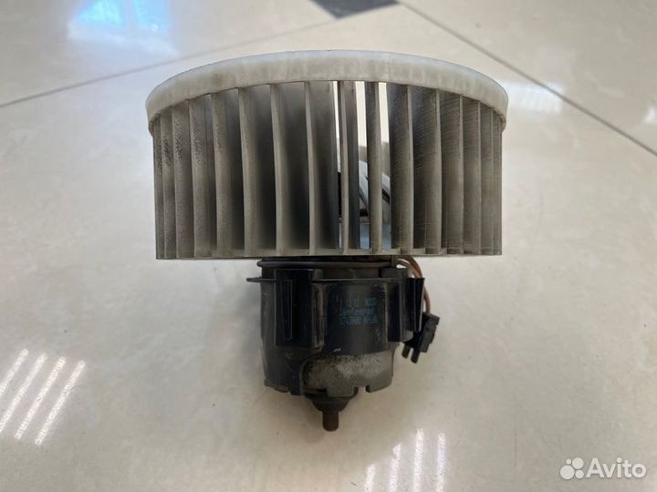 Мотор отопителя Skoda Fabia 5J5 CGP 2012