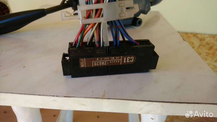 Подрулевой переключатель Toyota Carina E