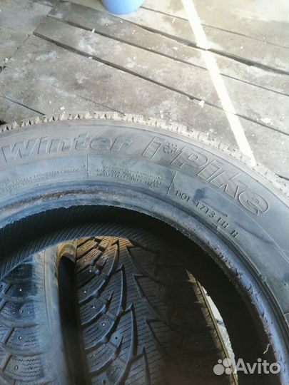 Hankook Winter I'Pike 215/60 R16
