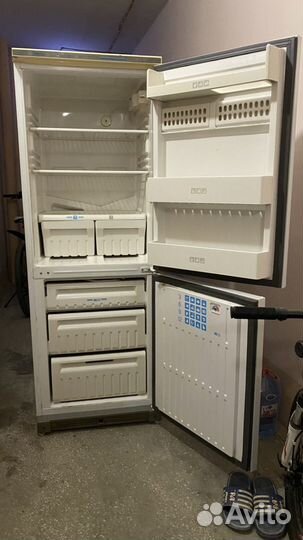 Холодильник двухкамерный stinol RF S 275