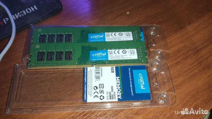 Crucial 32 gb DDR4 (2x16gb)