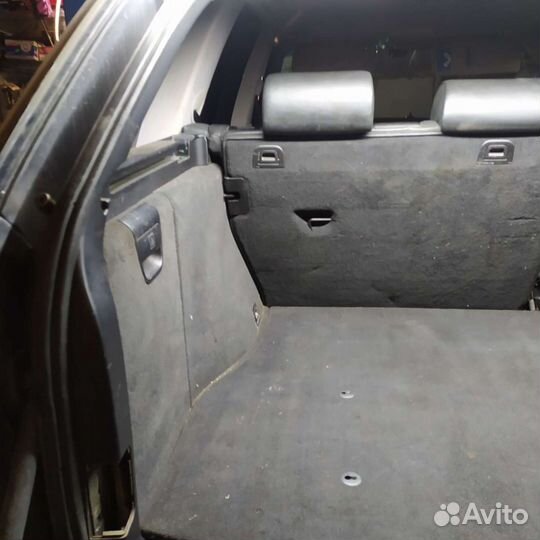 Bmw x5 е53 обшивка багажника