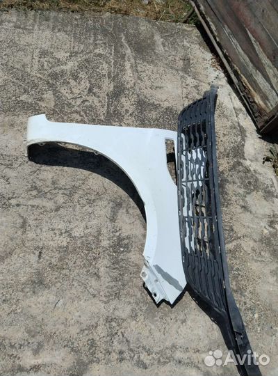 Решотка нижняя крыло на kia rio 3