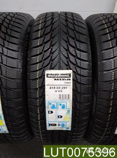 Bridgestone Blizzak LM-001 195/55 R16 104R