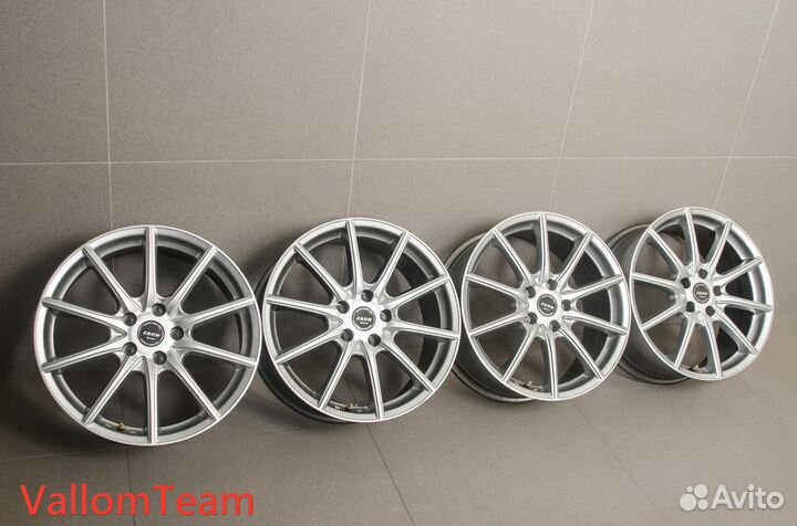 Лот UP31410141 Фирменные 18-е диски monza zack