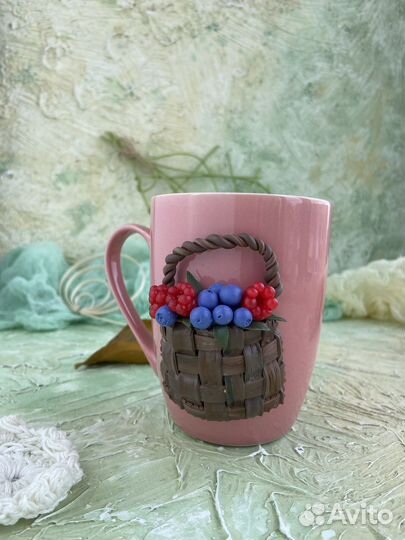 Кружка с декором из полимерной глины