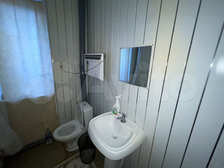 Комната 15 м² в 5-к., 2/2 эт.