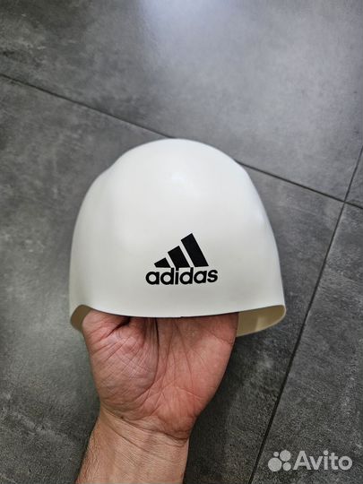 Шапочка для плавания adidas и очки Mad Wave
